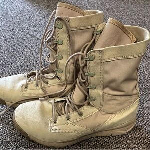 Nike SFB British Desert Field Tactics Boots